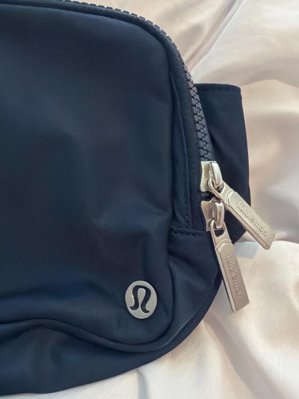 lululemon athletica waist bag navy